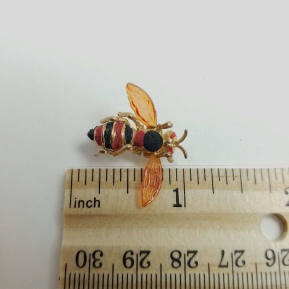 Vintage Orange and Black Bee Hornet Shape Brooch, Insect Bug Lapel Pin, Estate - Picture 4 of 6